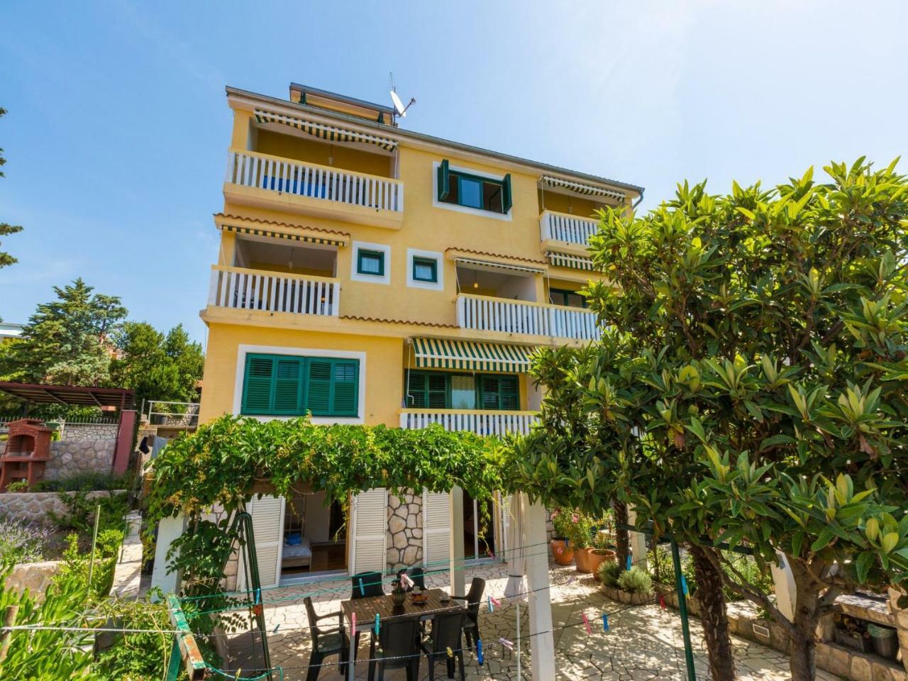 Apartments Neno Crikvenica Exteriör bild